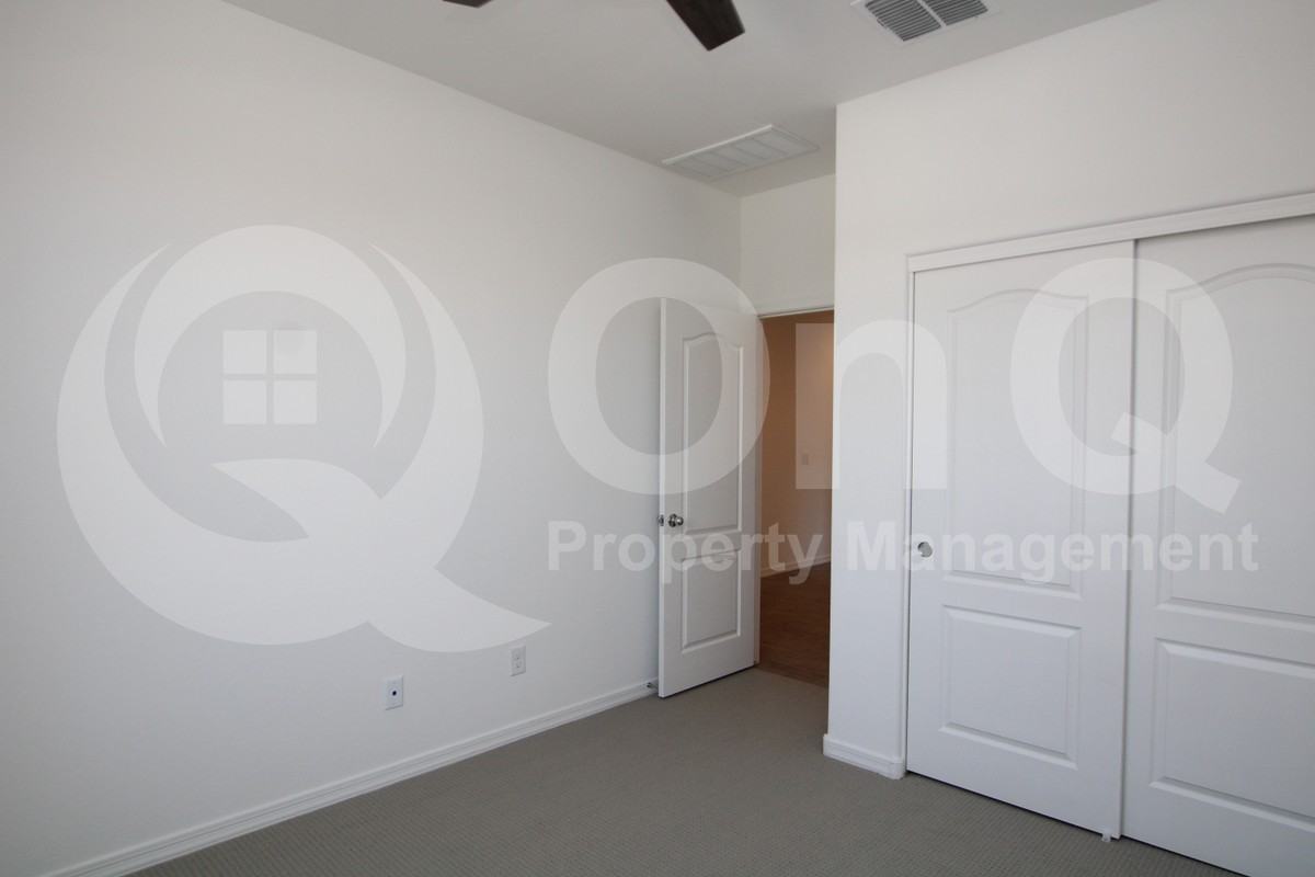 24215 W Gross Ave - Photo 5 of 18