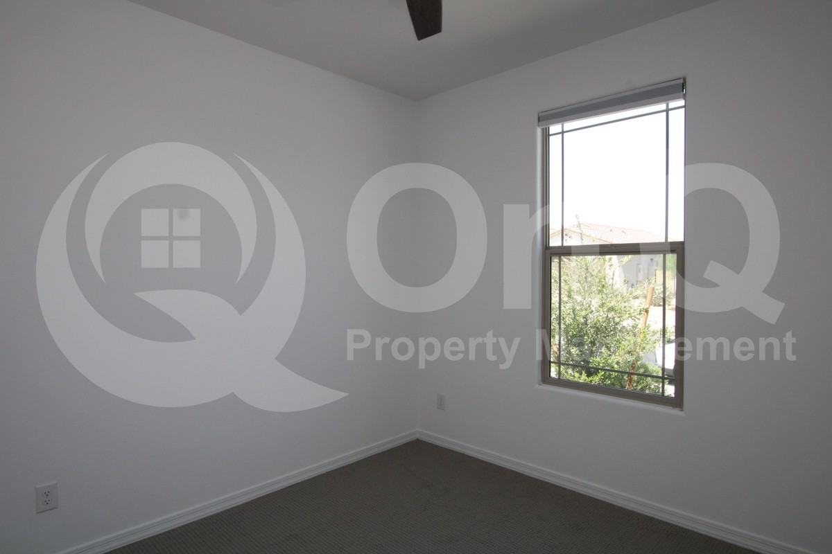 24215 W Gross Ave - Photo 6 of 18