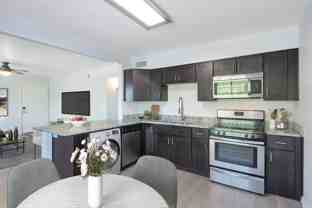 814 E 9th St #16 - Photo 1 of 1
