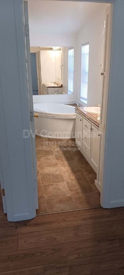 52145 Dustan Rd - Photo 2 of 21