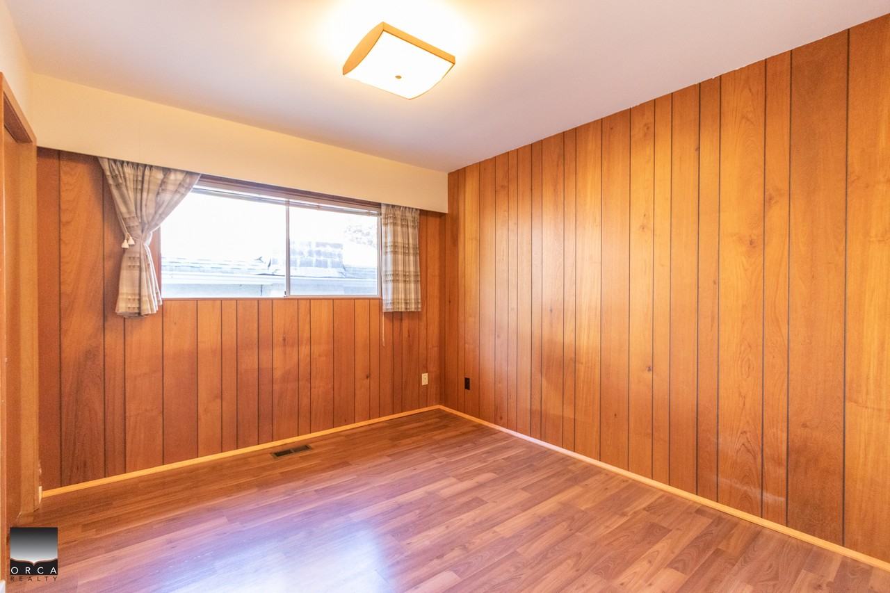 4608 15th Ave W - Photo 7 of 18