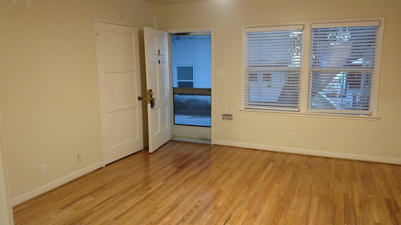 1901 E Chevy Chase Dr #A - Photo 3 of 22