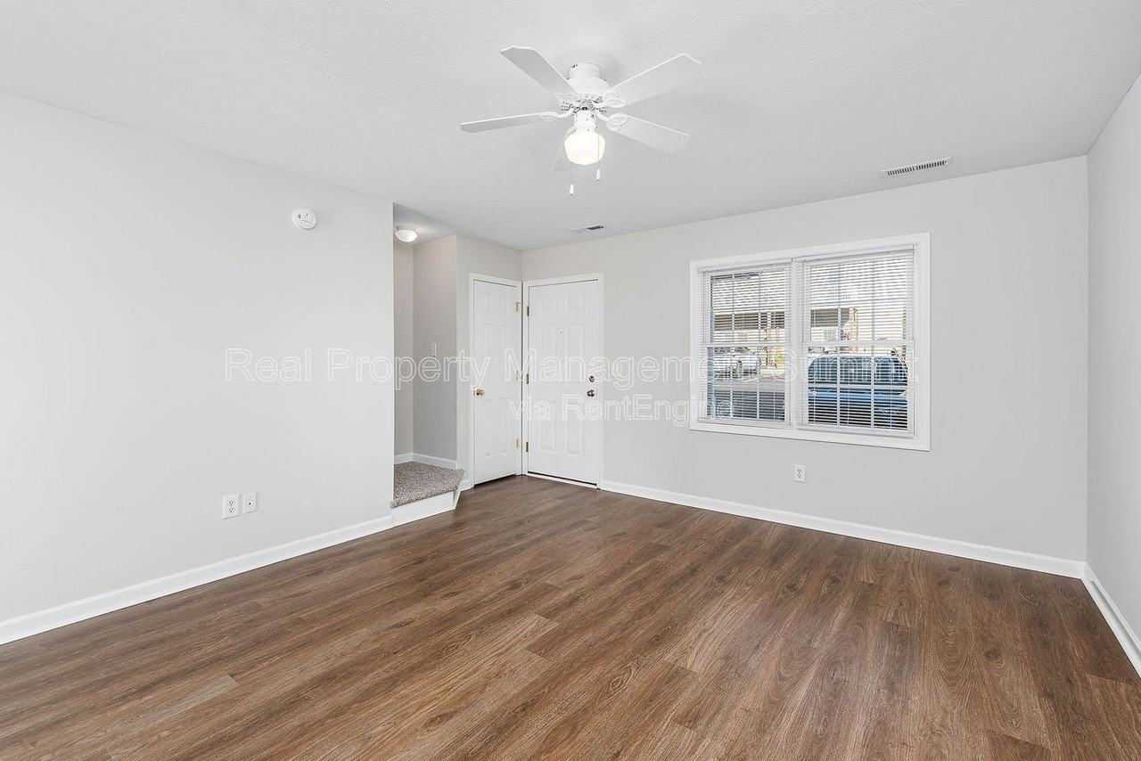 1009 Seth Dr #408 - Photo 5 of 19