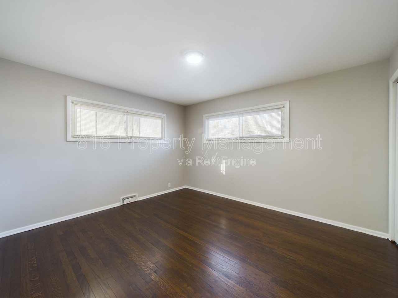 11404 Eastern Ave - Photo 7 of 18