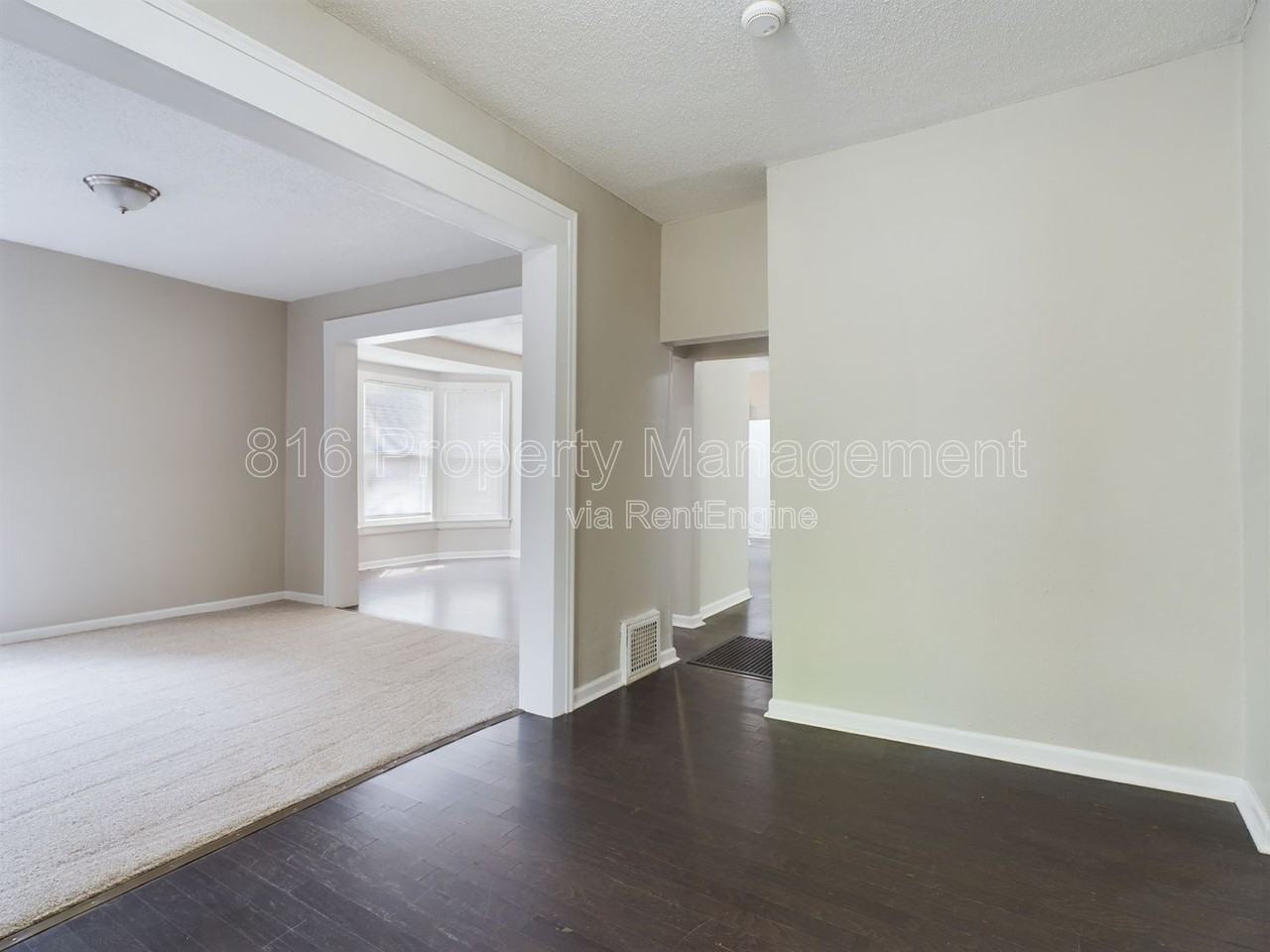 5218 Highland Ave - Photo 2 of 44