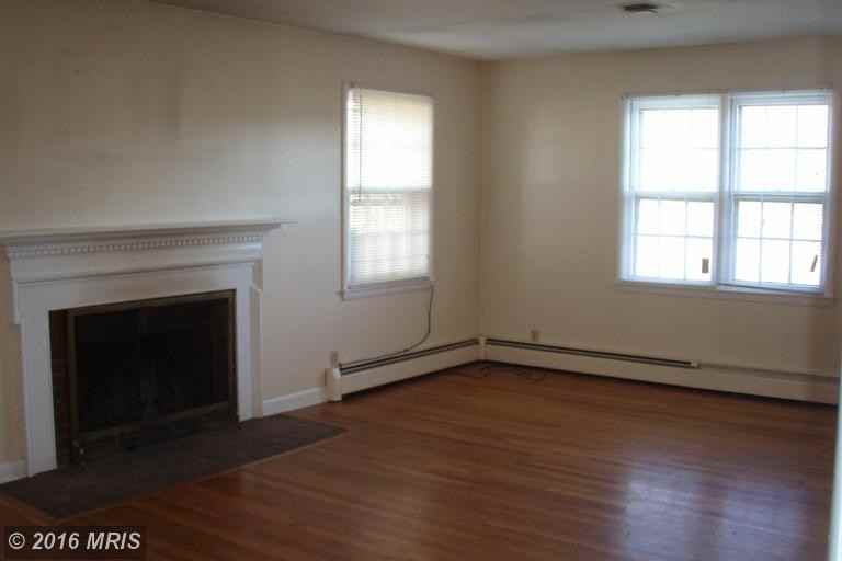 15073 Germanna Hwy - Photo 2 of 16