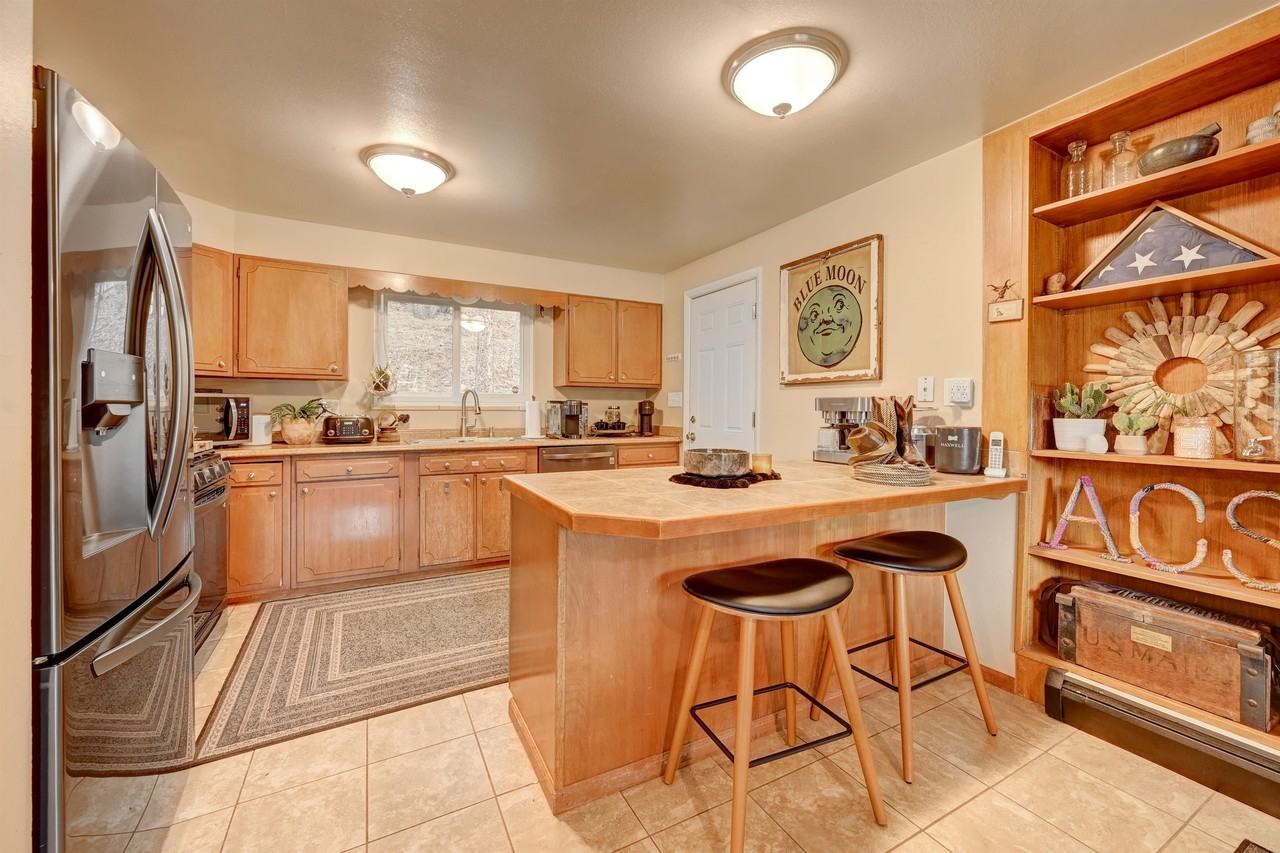 32587 Little Cub Rd - Photo 6 of 50