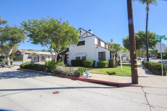 6256 Bright Ave - Photo 3 of 63