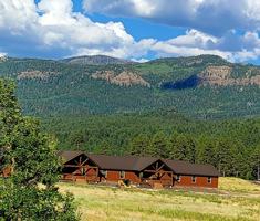 featured image of 401 Alpine Dr #A