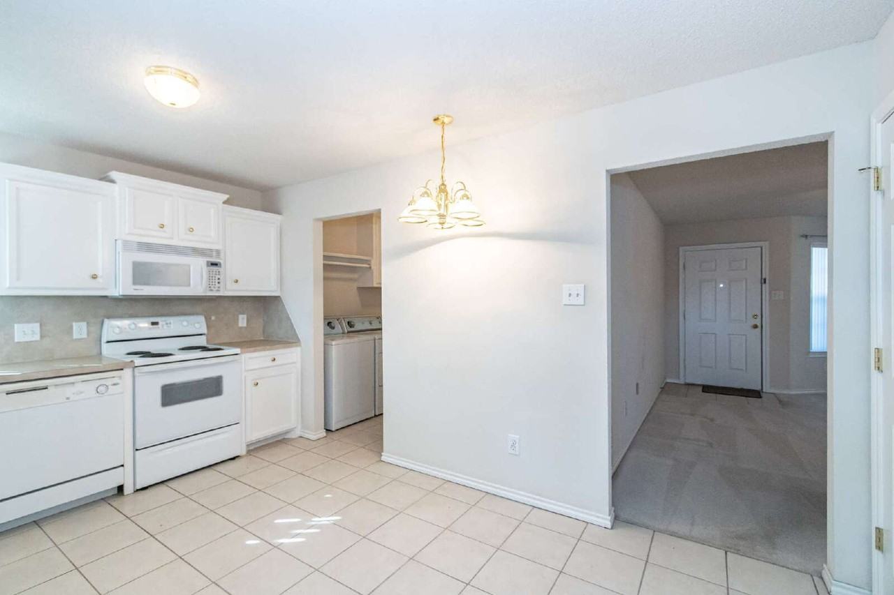 1431 78th St - Photo 6 of 18