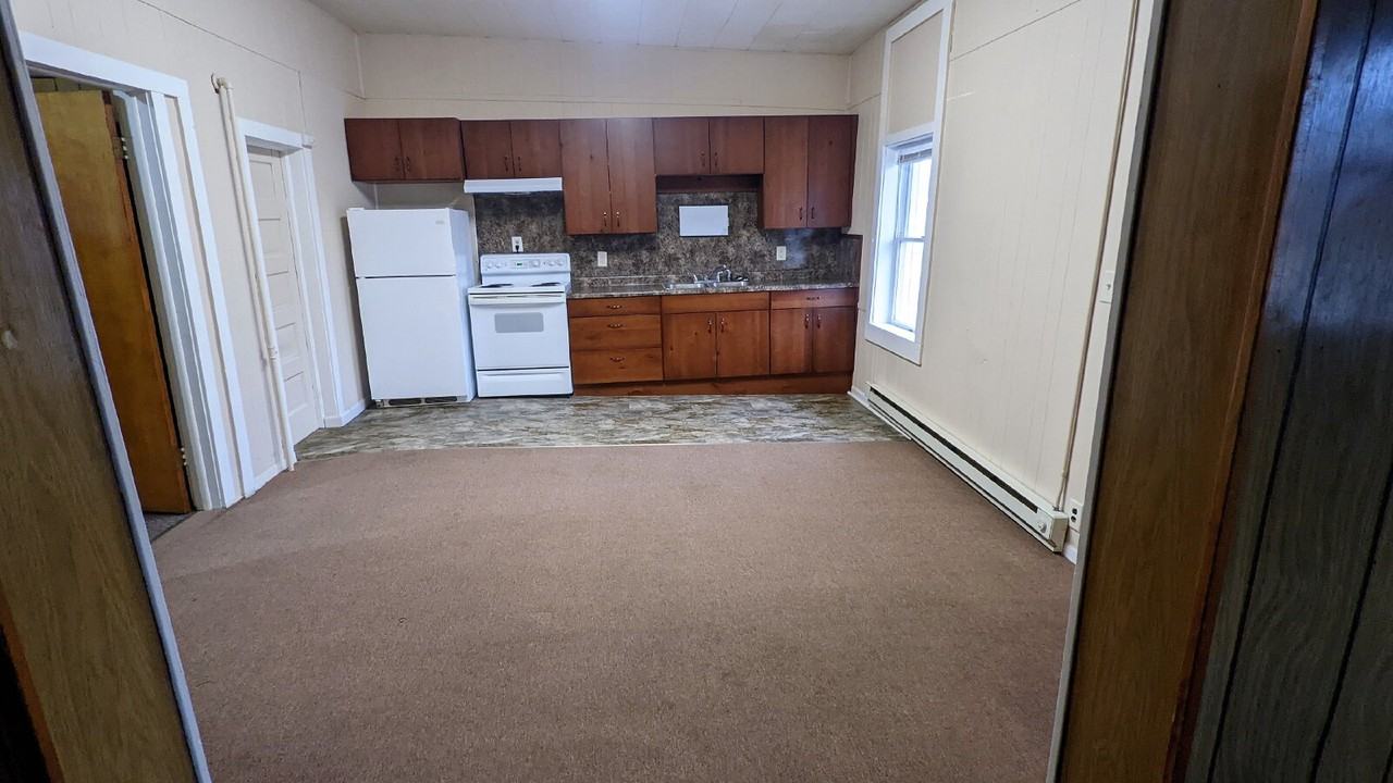 104 Pine St - Photo 6 of 6