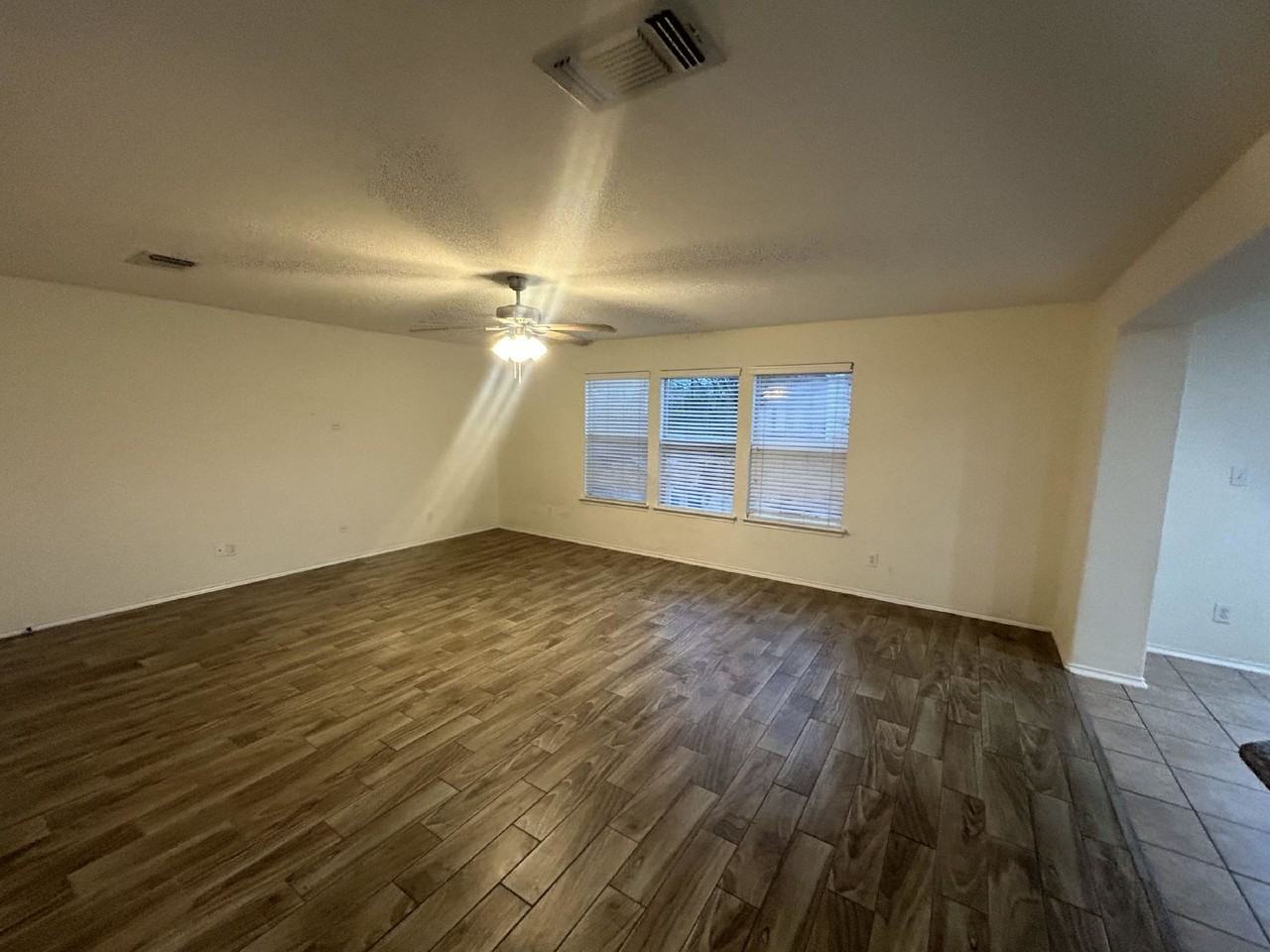 9838 Charline Ln - Photo 4 of 9