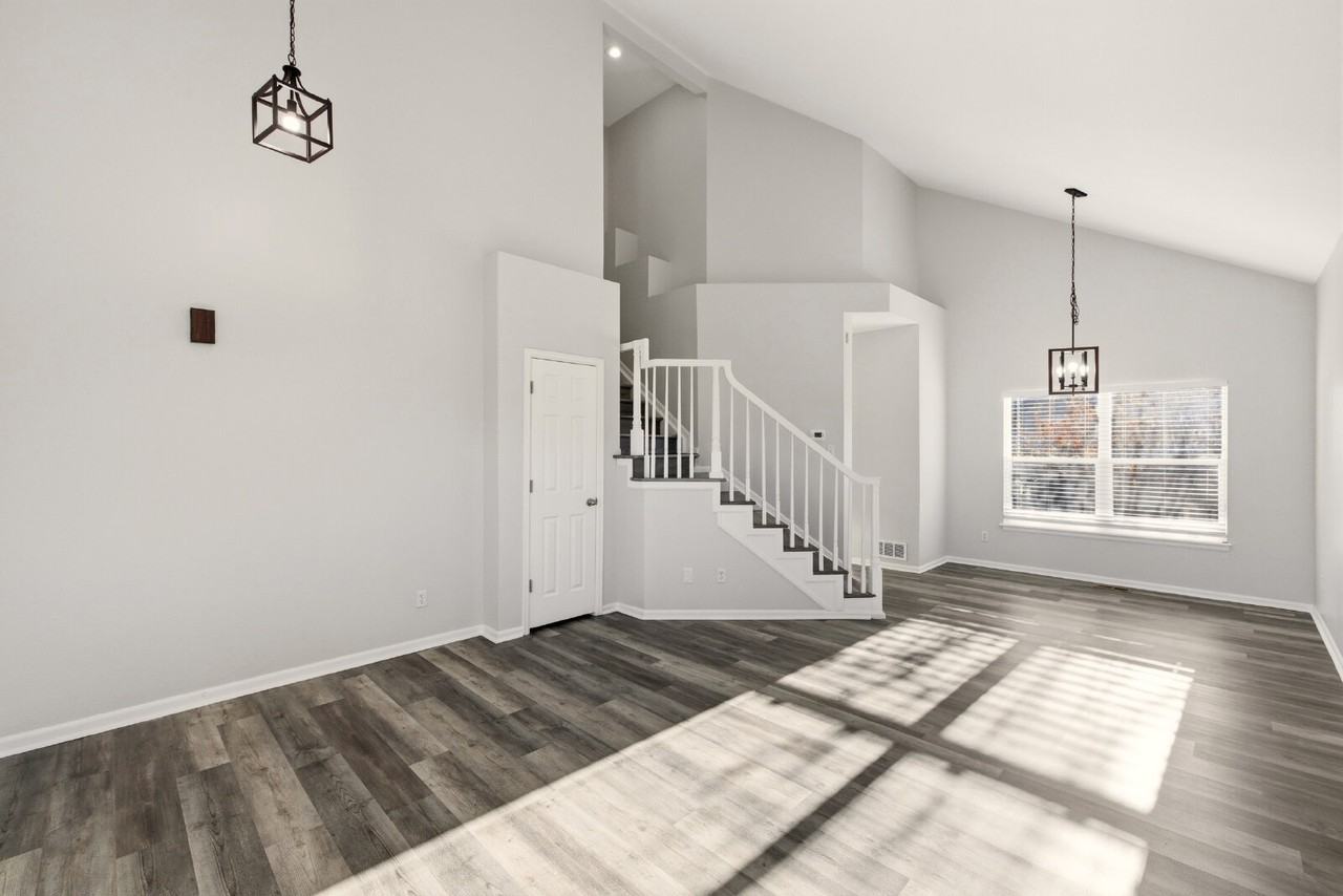 12575 S Beaver Creek Way - Photo 6 of 30