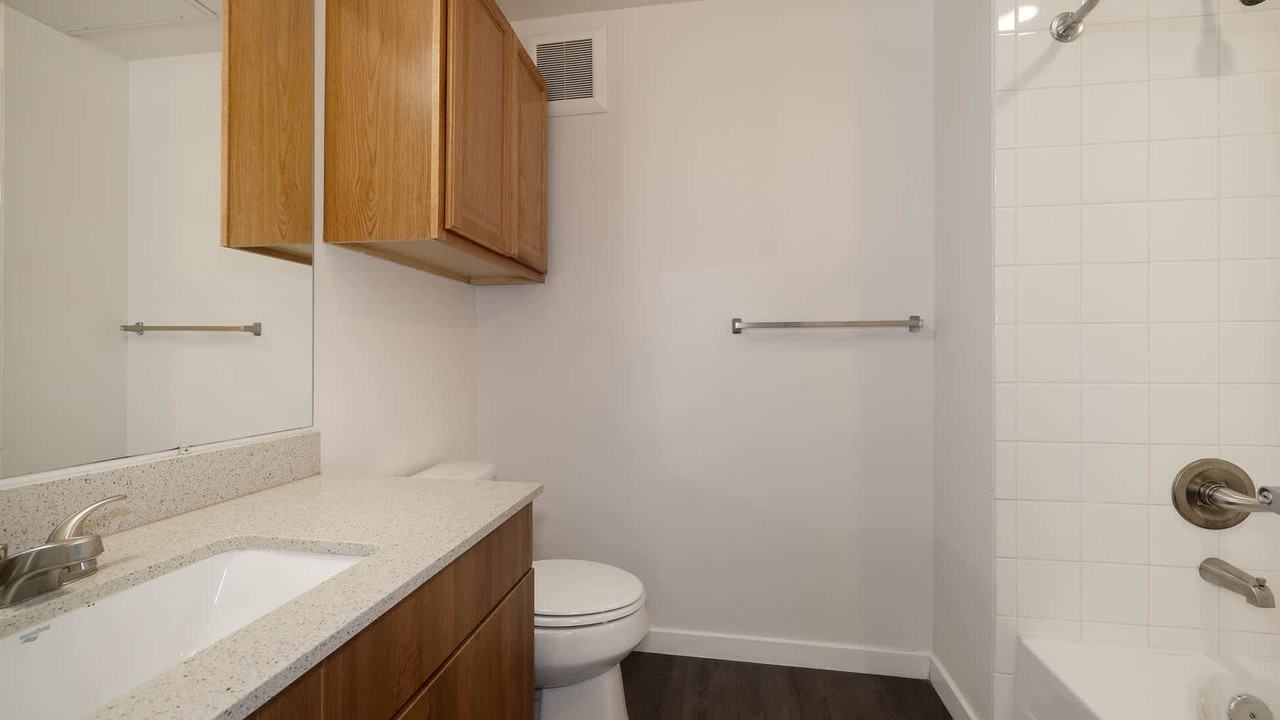 Radius Uptown - Photo 7 of 62