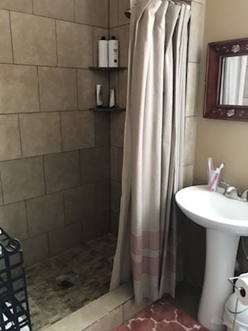 501 N 11th St - Photo 2 of 8