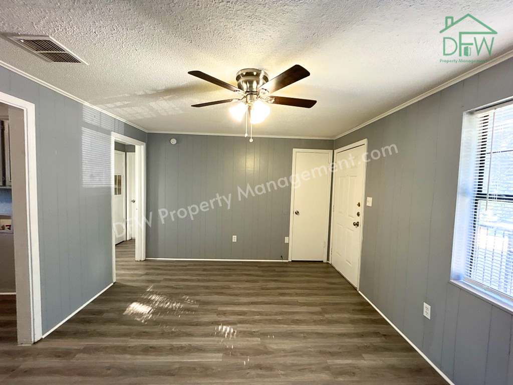 1615 Voirin Rd - Photo 5 of 20