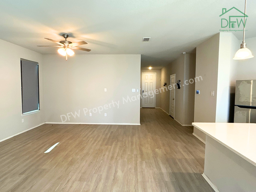 8978 Fair Oaks Dr - Photo 5 of 19