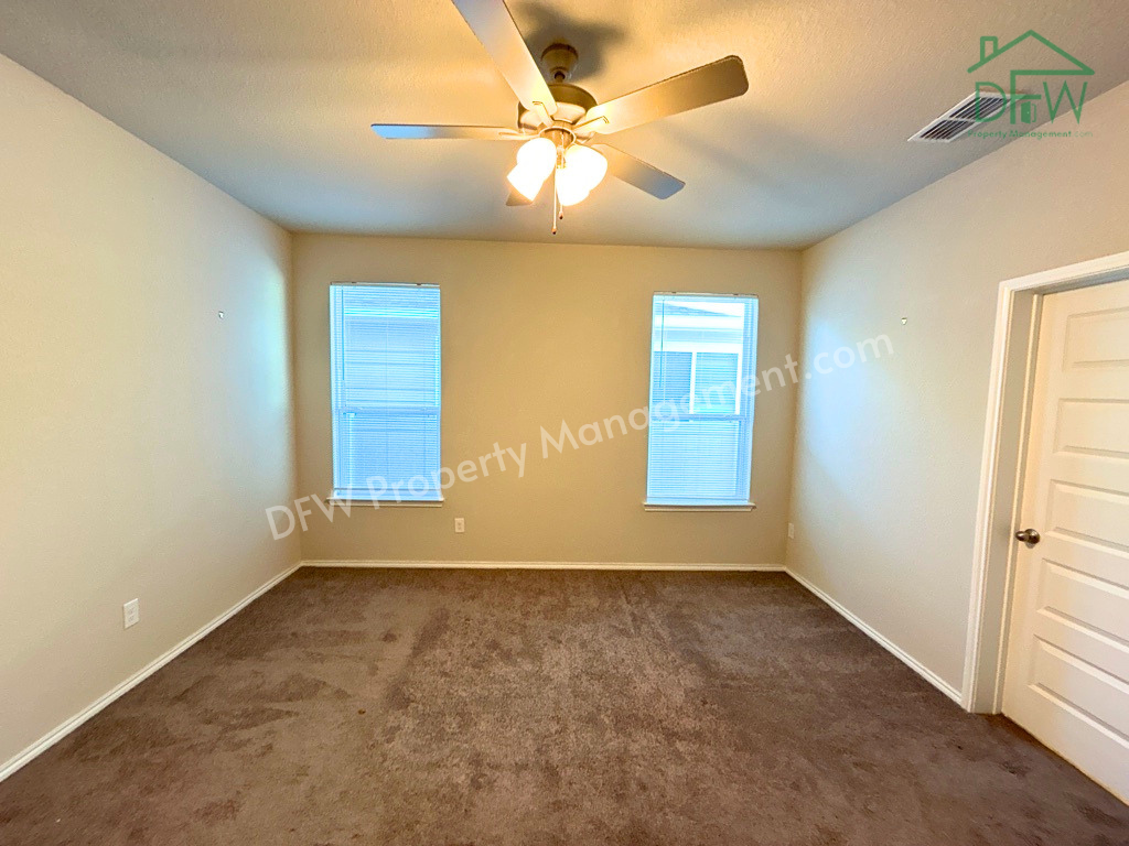 8978 Fair Oaks Dr - Photo 7 of 19
