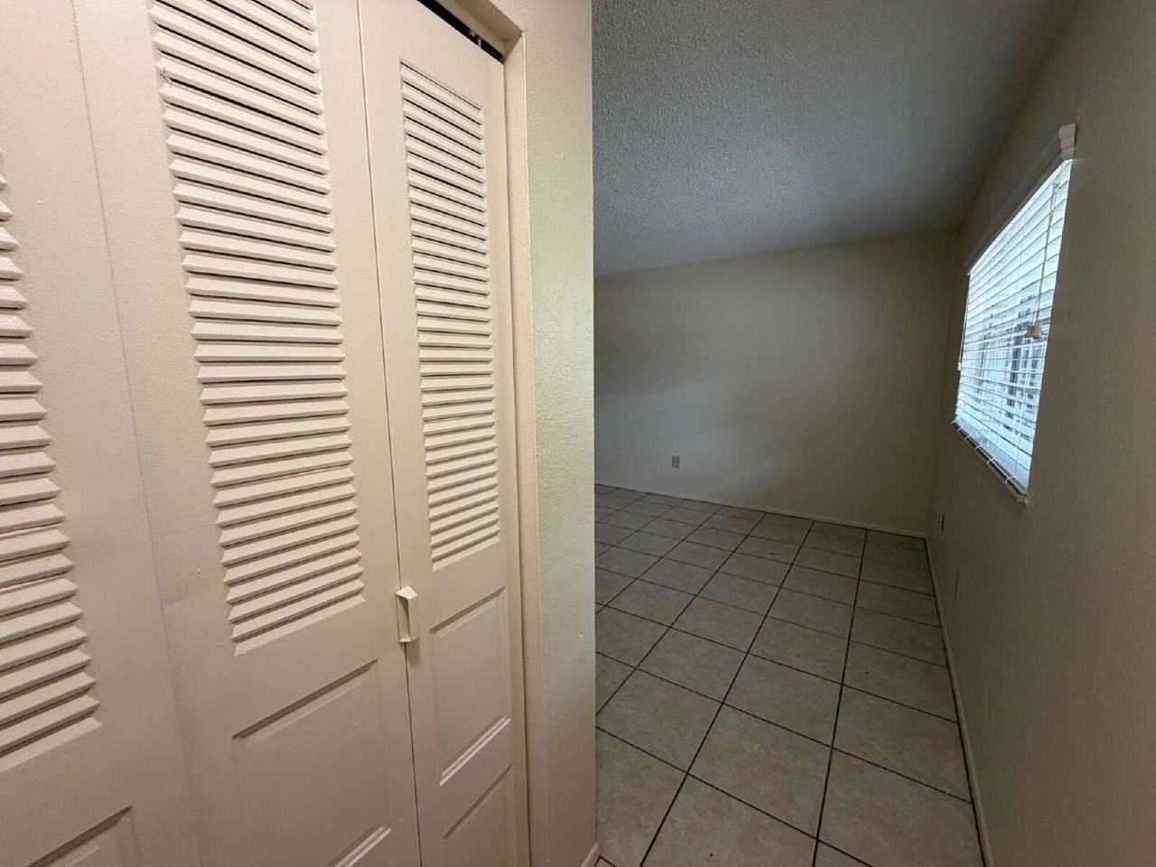 7419 Mead Dr - Photo 3 of 14