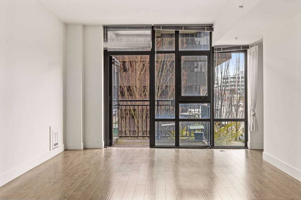 2911 2nd Ave Unit 404 - Photo 7 of 20