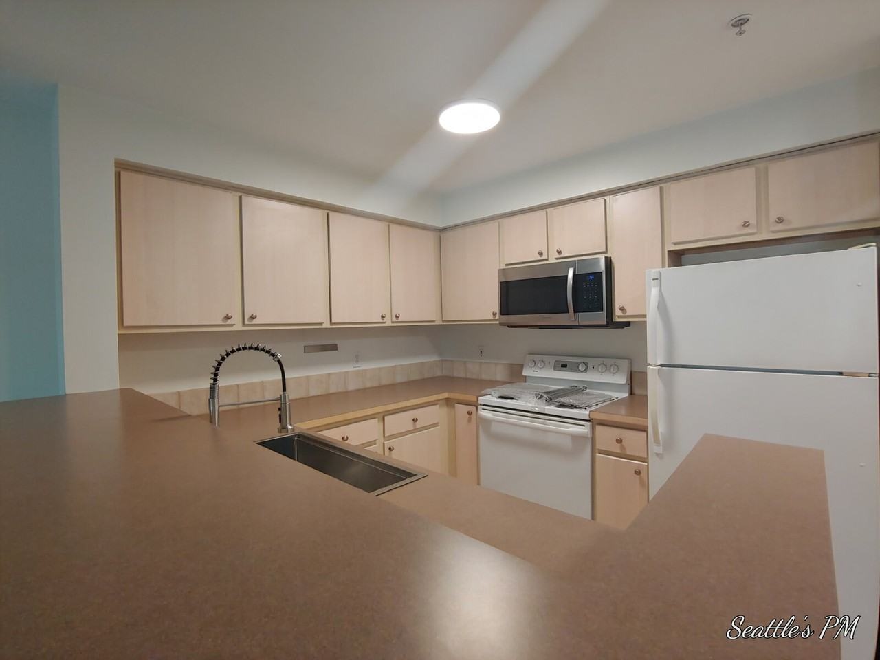 600 N 85th St - Photo 6 of 10
