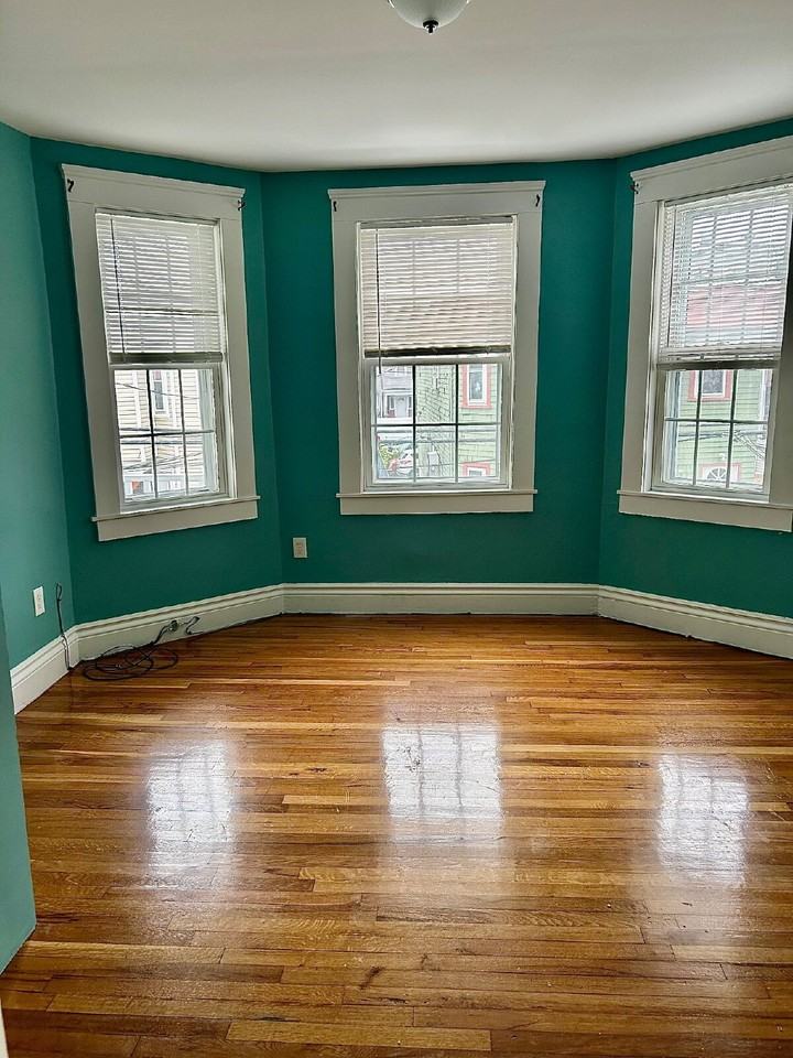 176 Congress Ave #2 - Photo 6 of 10