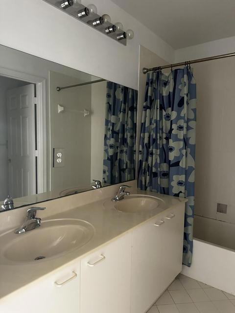 9754 Scribner Ln - Photo 6 of 7