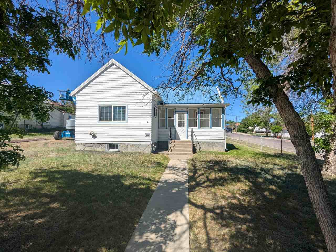 151 9th Ave N - Photo 2 of 28