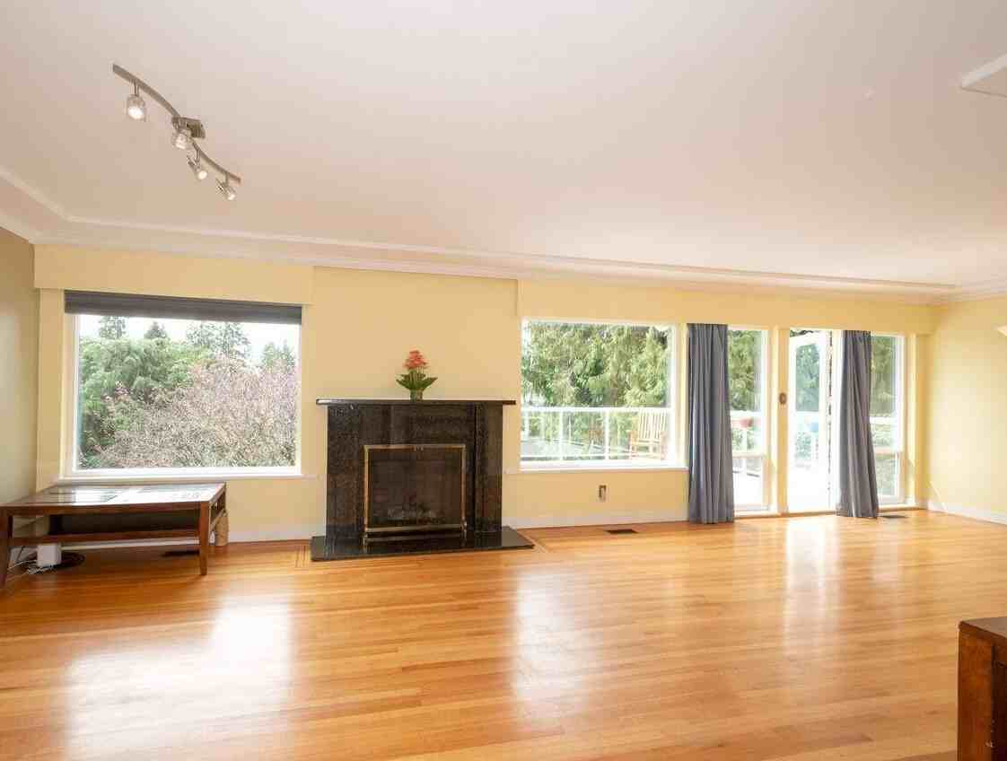 647 Blueridge Avenue - Photo 5 of 14