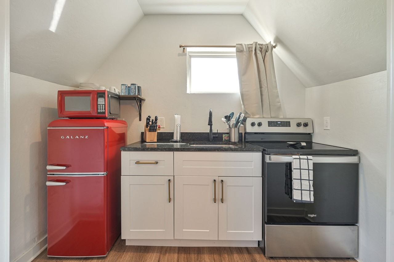 1509 N Everest Ave #1 - Photo 5 of 14