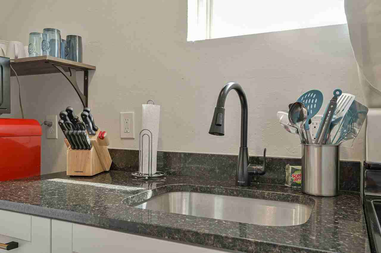 1509 N Everest Ave #1 - Photo 3 of 14
