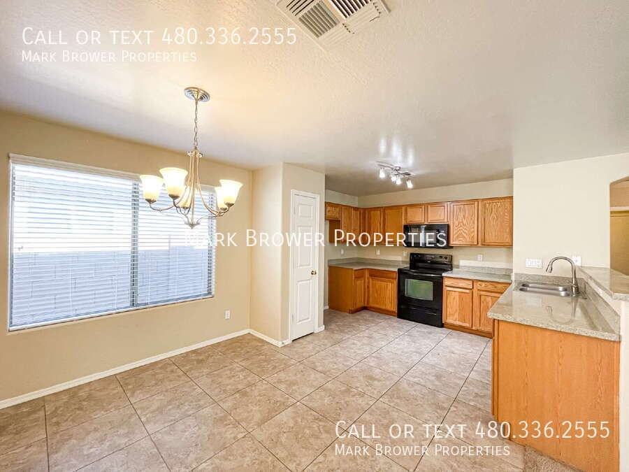 3766 W Santa Cruz Ave - Photo 7 of 23