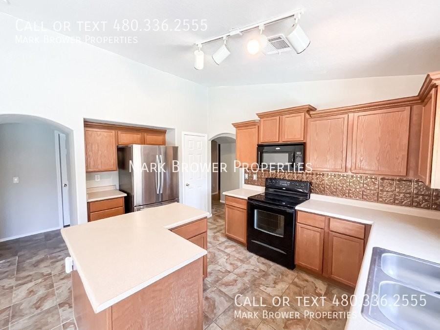 22264 W Antelope Trl - Photo 5 of 23