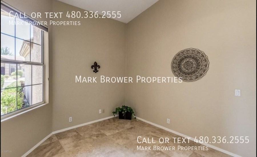 6082 W Dublin Ln - Photo 4 of 19