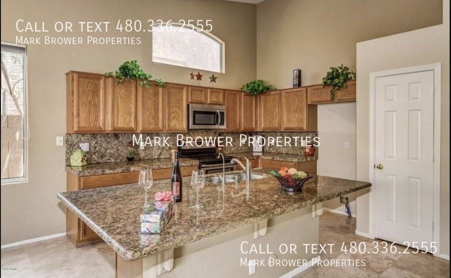 6082 W Dublin Ln - Photo 6 of 19