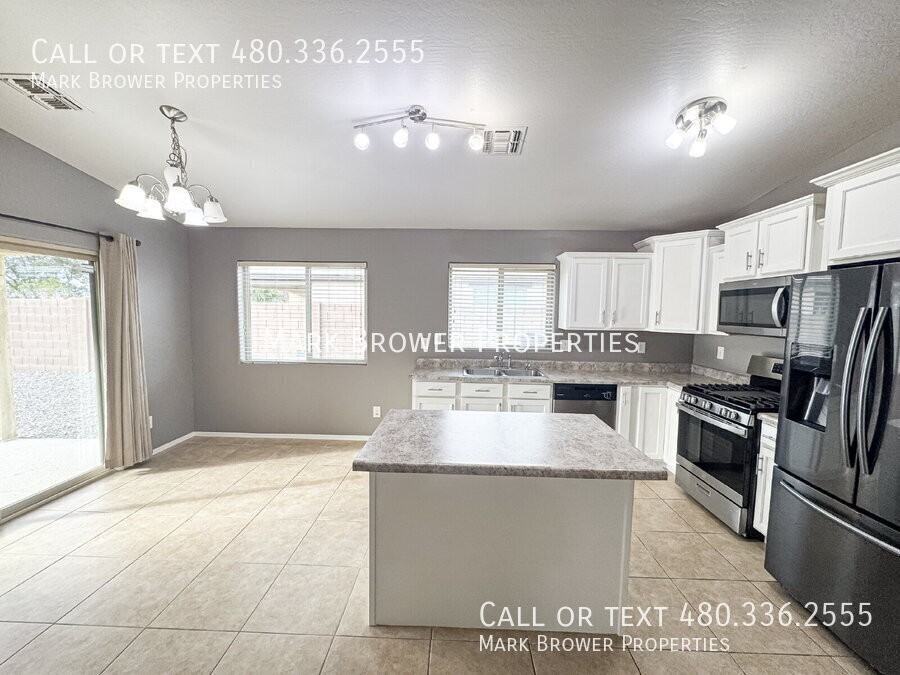 3344 S 186th Ln - Photo 4 of 23