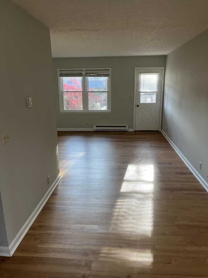 125 Atwood Dr #4 - Photo 6 of 6