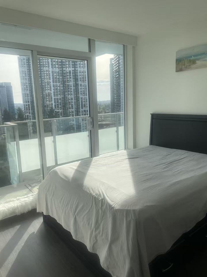 13768 100 Avenue #17xx - Photo 4 of 17