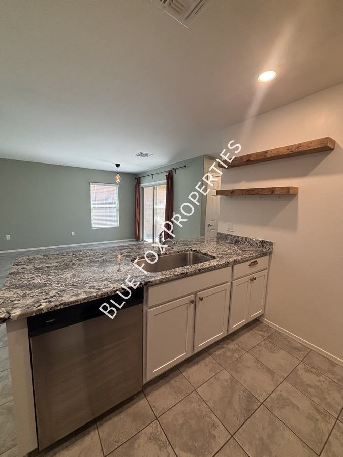 98 E Manor View Rd - Photo 5 of 21