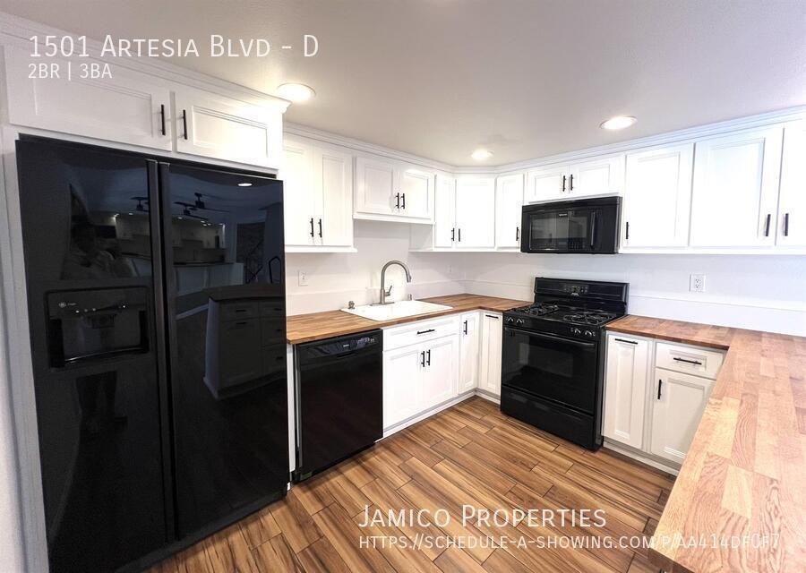 1501 Artesia Blvd #D - Photo 4 of 11