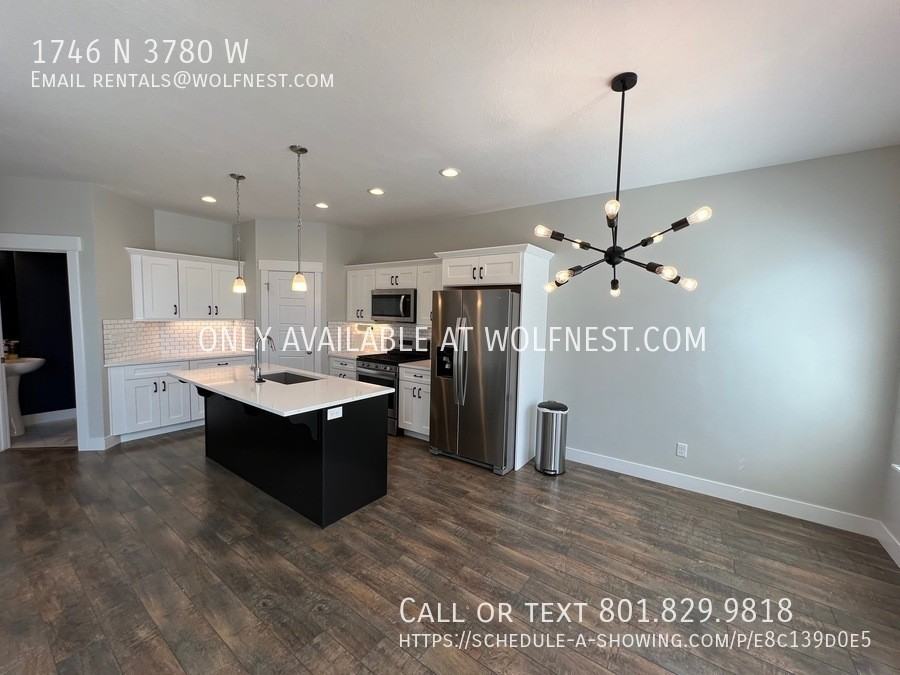 1746 N 3780 W - Photo 5 of 30