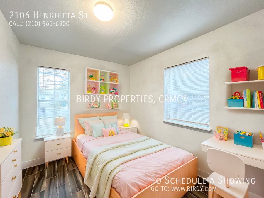 2106 Henrietta St - Photo 6 of 32