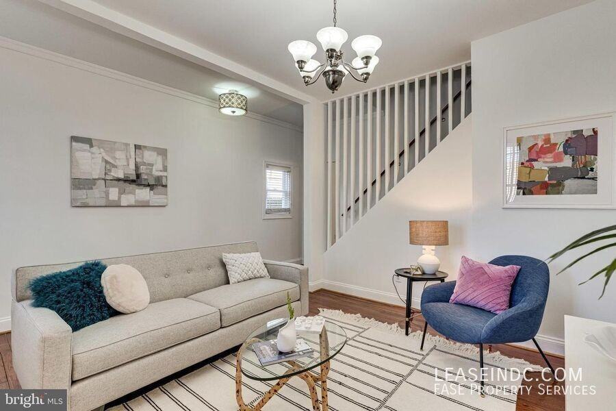 709 16th St Ne - Photo 6 of 33