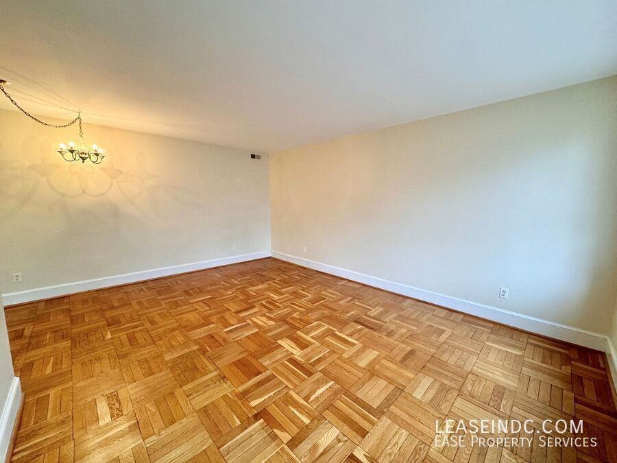 2721 Ordway St Nw #4 - Photo 7 of 15