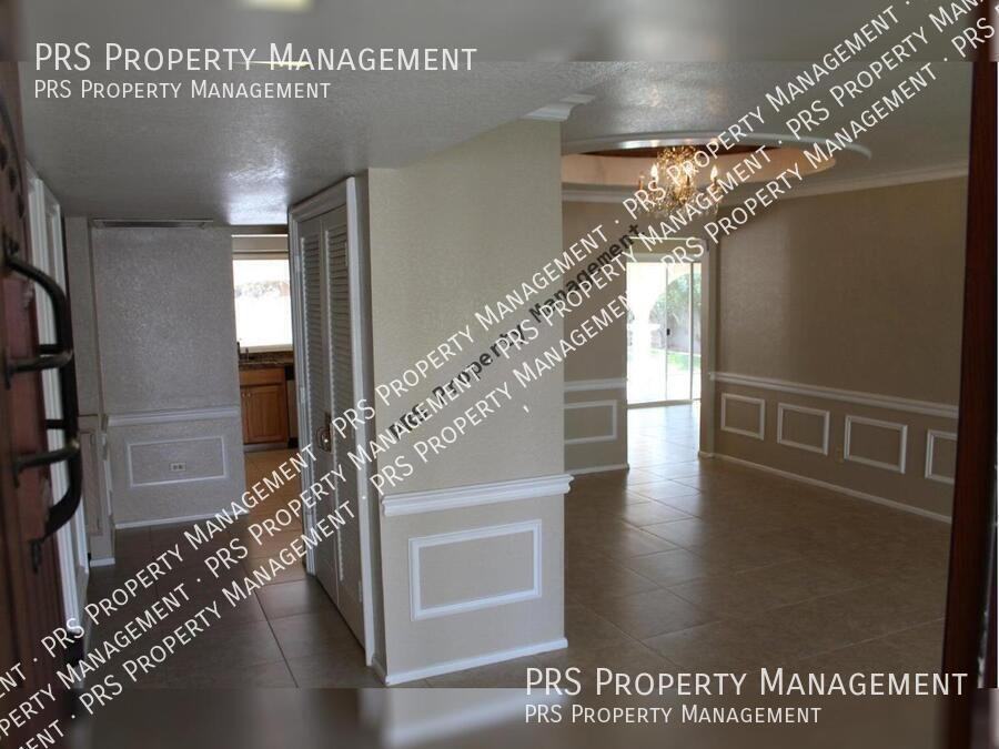 1517 E Gemini Dr - Photo 2 of 13