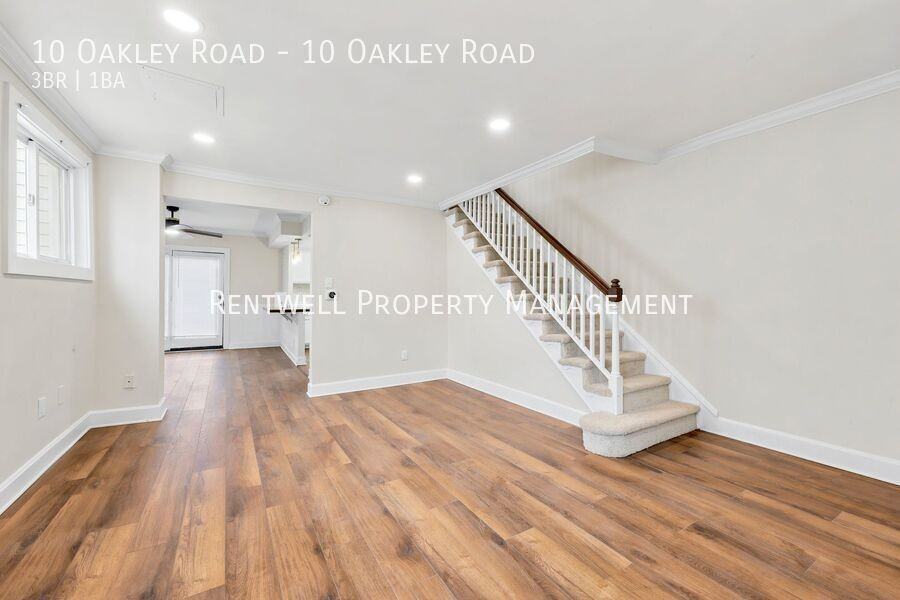 10 Oakley Rd - Photo 2 of 25