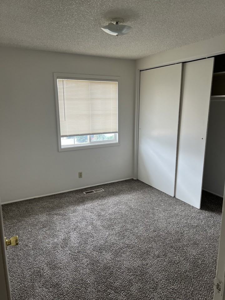 630 Lyyski St #NA - Photo 6 of 12