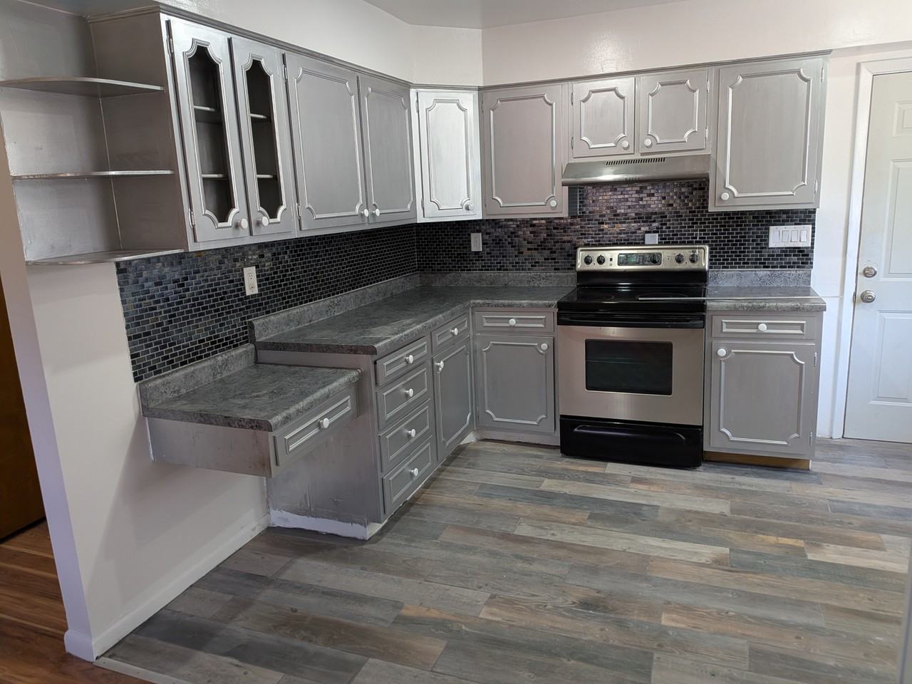 1038 W Maple Ave S #1 - Photo 6 of 11