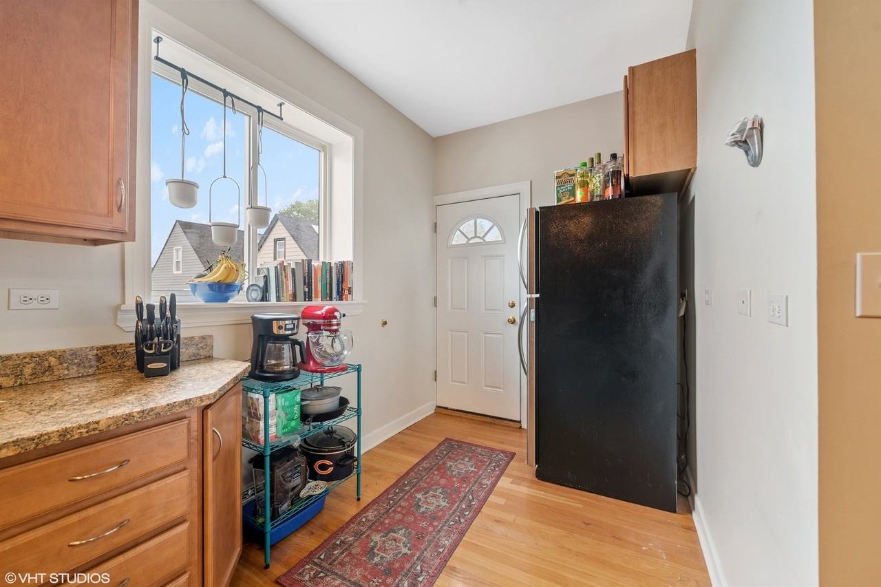 4018 N Albany Ave #2B - Photo 6 of 12