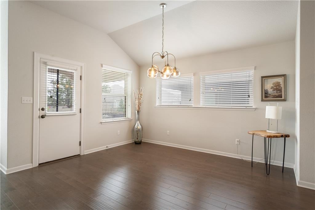 242 Krupp Ave #NA - Photo 3 of 25